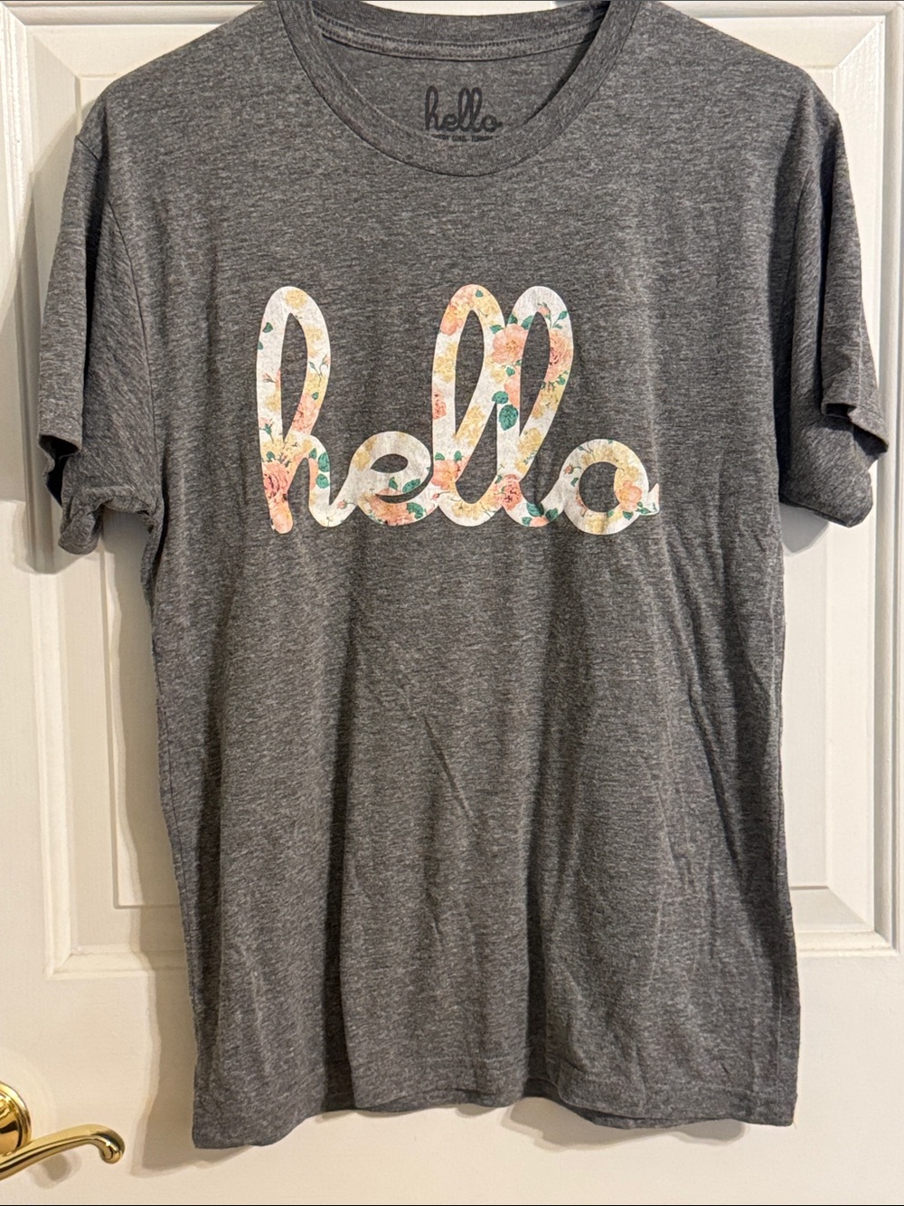 Hello tee tshirt. Size small. GUC